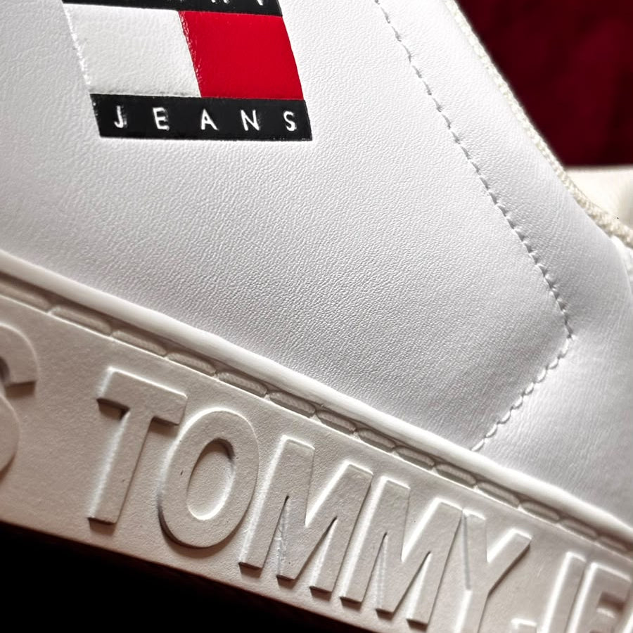 Tenis Tommy